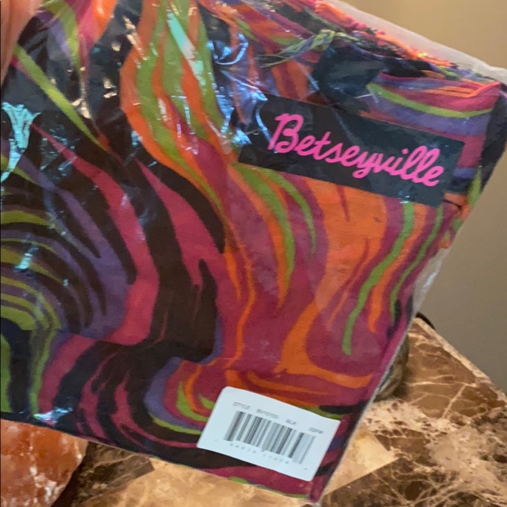 Betsy Johnson Scarf
